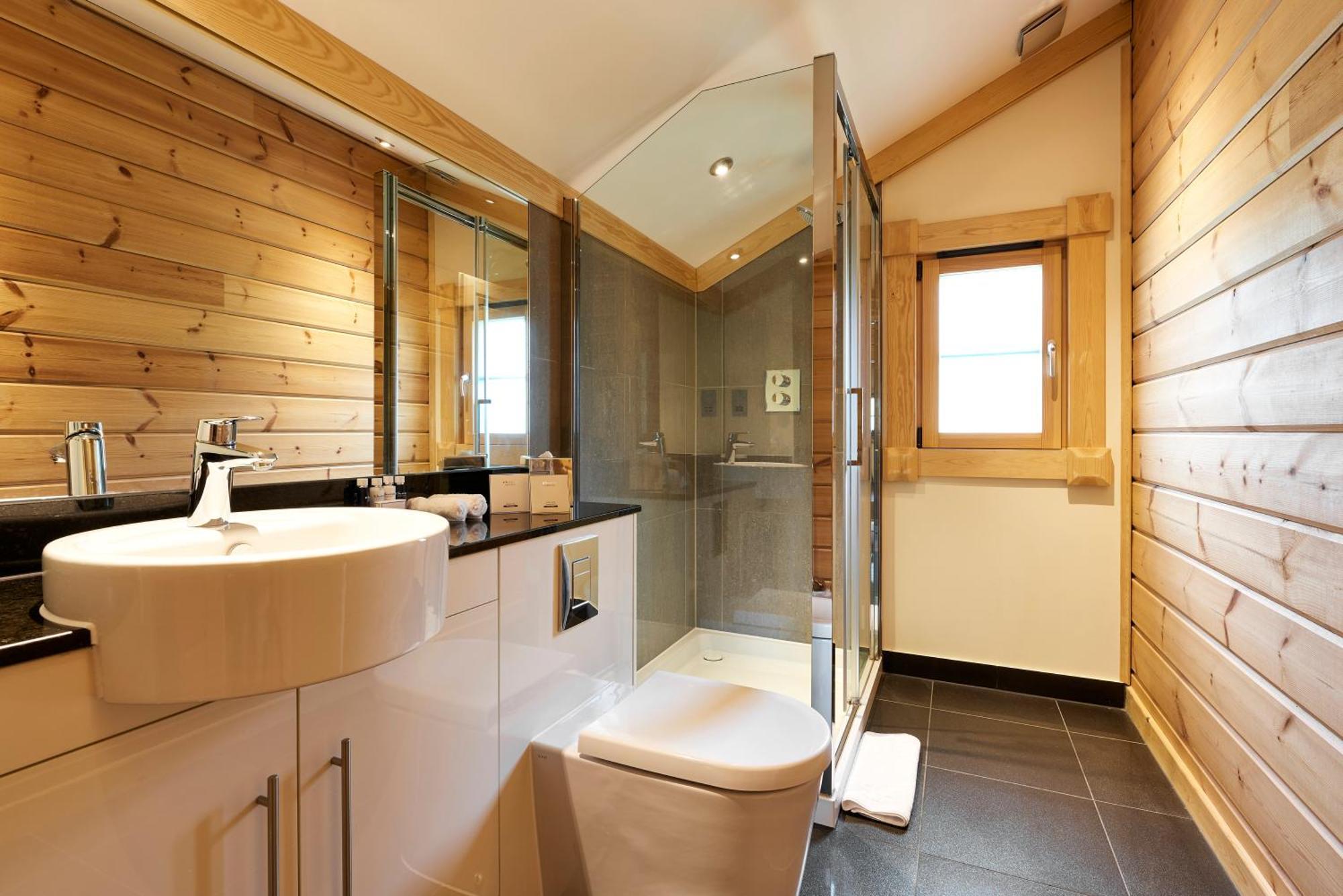Hunter Lodges By Celtic Manor Newport  Luaran gambar
